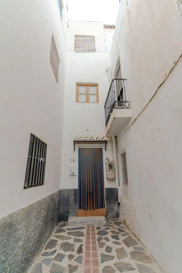 Vista exterior de Casa o chalet en venta en Los Guájares, Granada