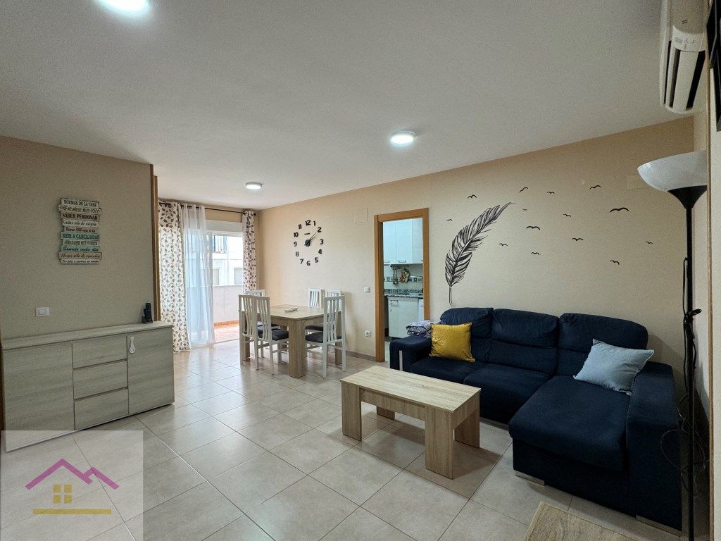 Sala d'estar de Planta baixa en venda en Alcalà de Xivert amb Aire condicionat, Terrassa i Piscina