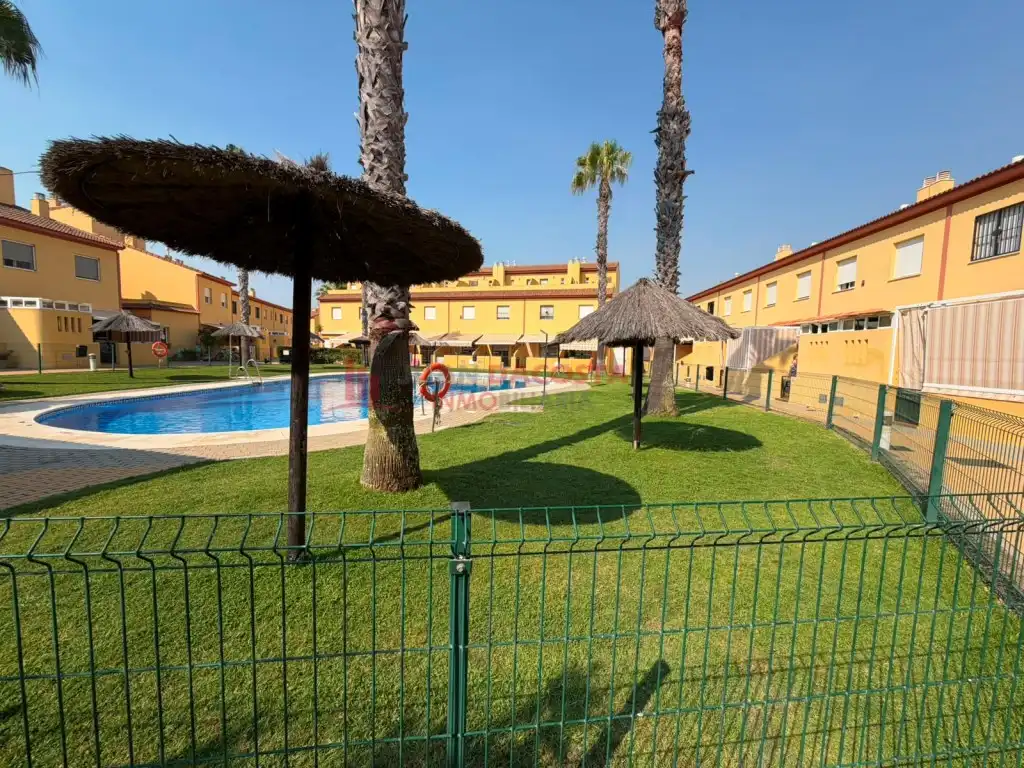 Garden of Detached homes for sale in Islantilla