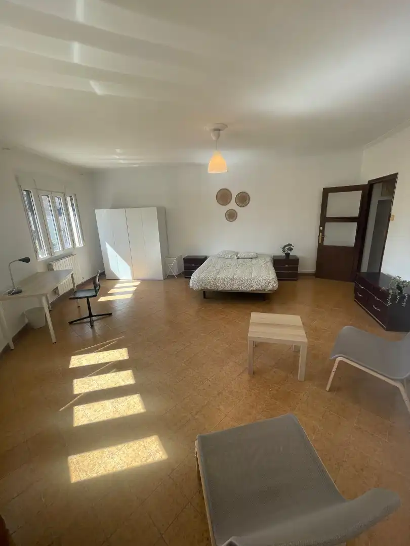 Habitación de Piso en venta en Zaragoza con Aire acondicionado, Calefacción y Trastero