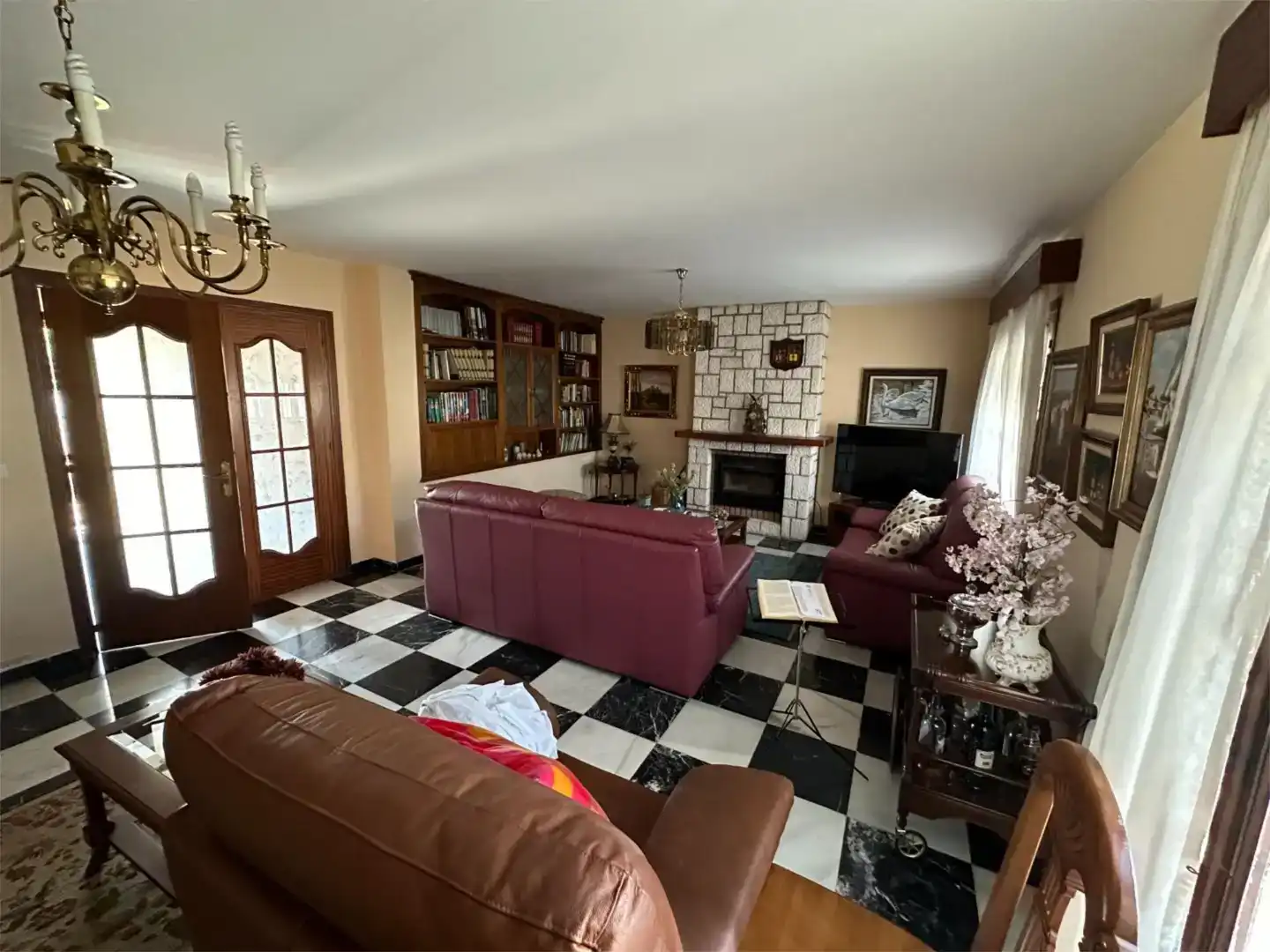 Sala d'estar de Casa o xalet en venda en Málaga amb Jardí privat, Traster i Balcó