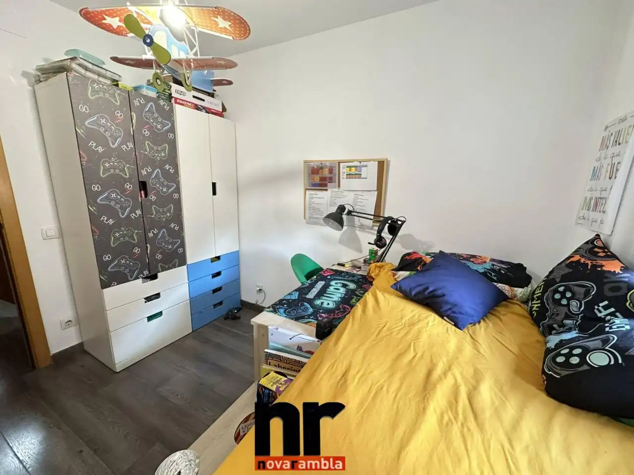 Schlafzimmer von Wohnung zum Verkauf in Ripollet mit Klimaanlage, Heizung und Parkett
