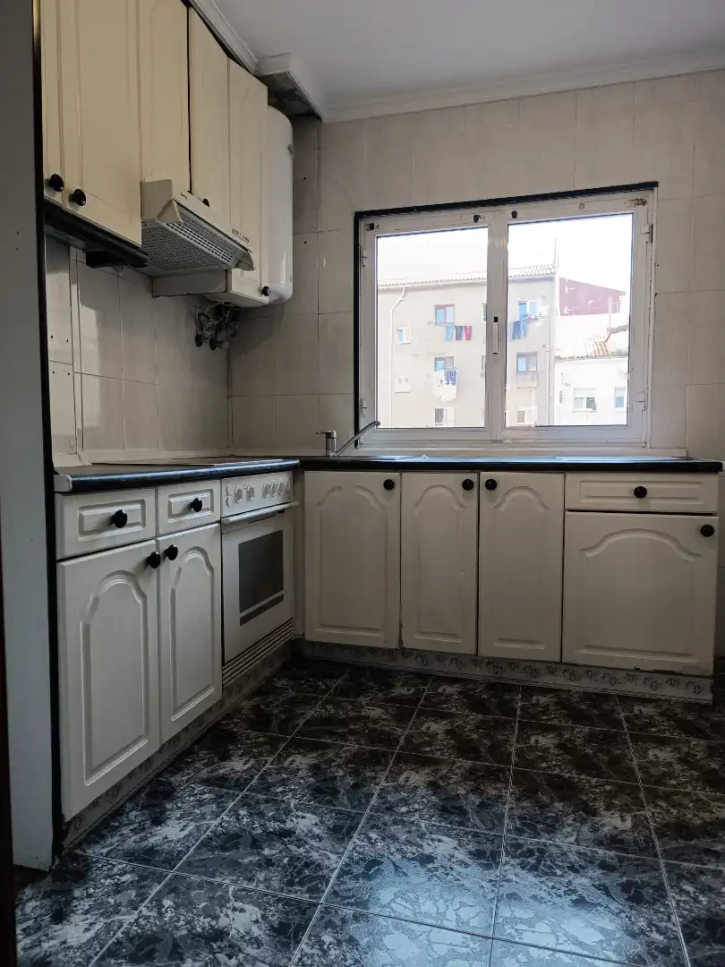 Piso en venta en Calle Echegaray, Llano