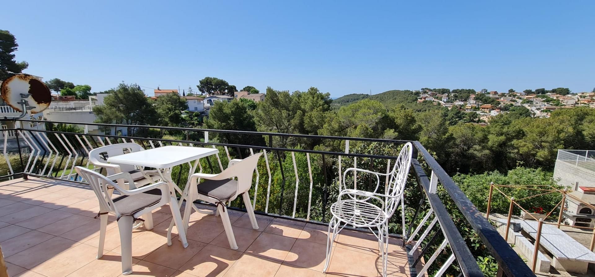 Terrassa de Casa o xalet en venda en Bellvei