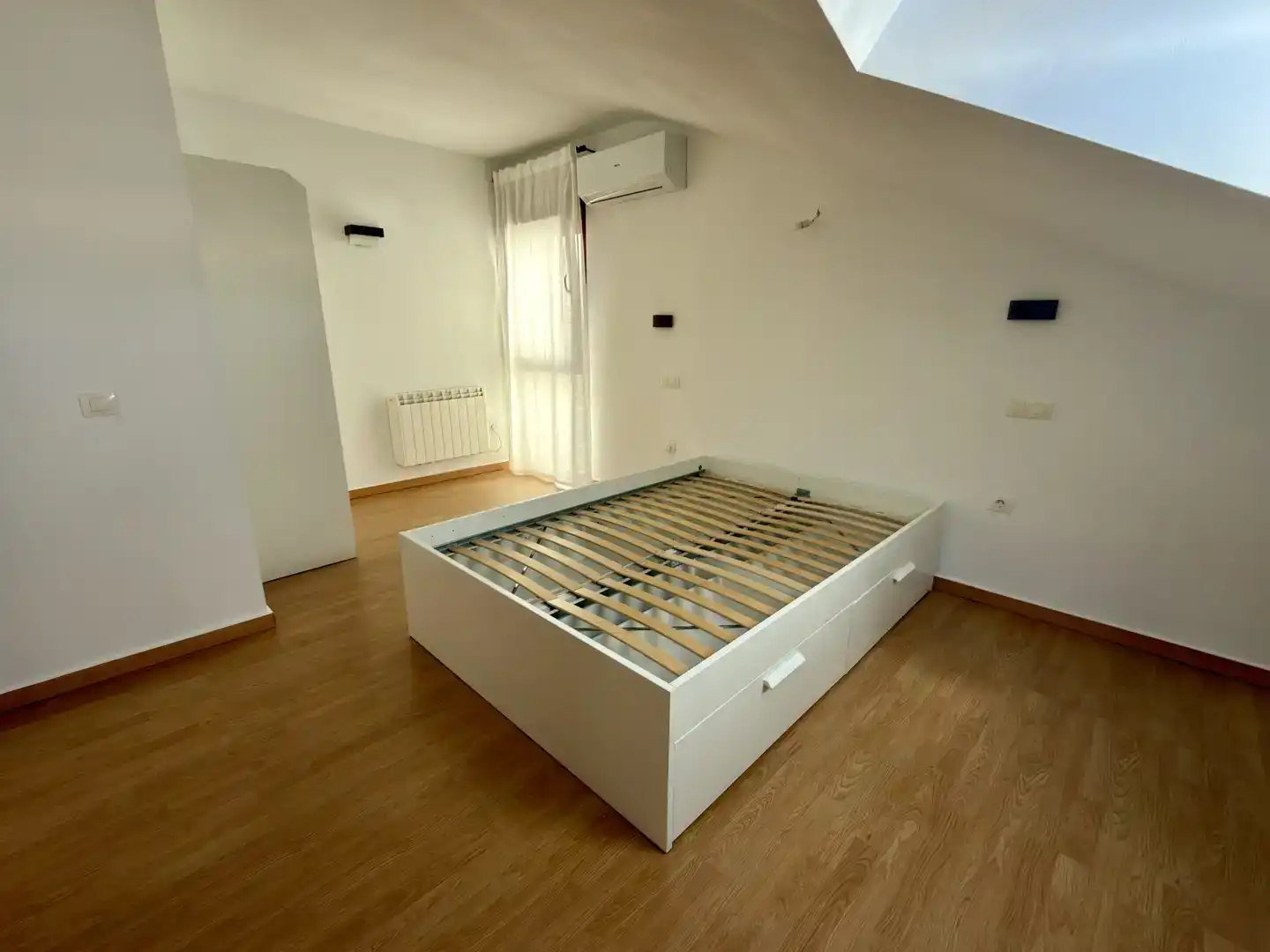 Schlafzimmer von Maisonette zur Miete in San Martín de Valdeiglesias mit Klimaanlage