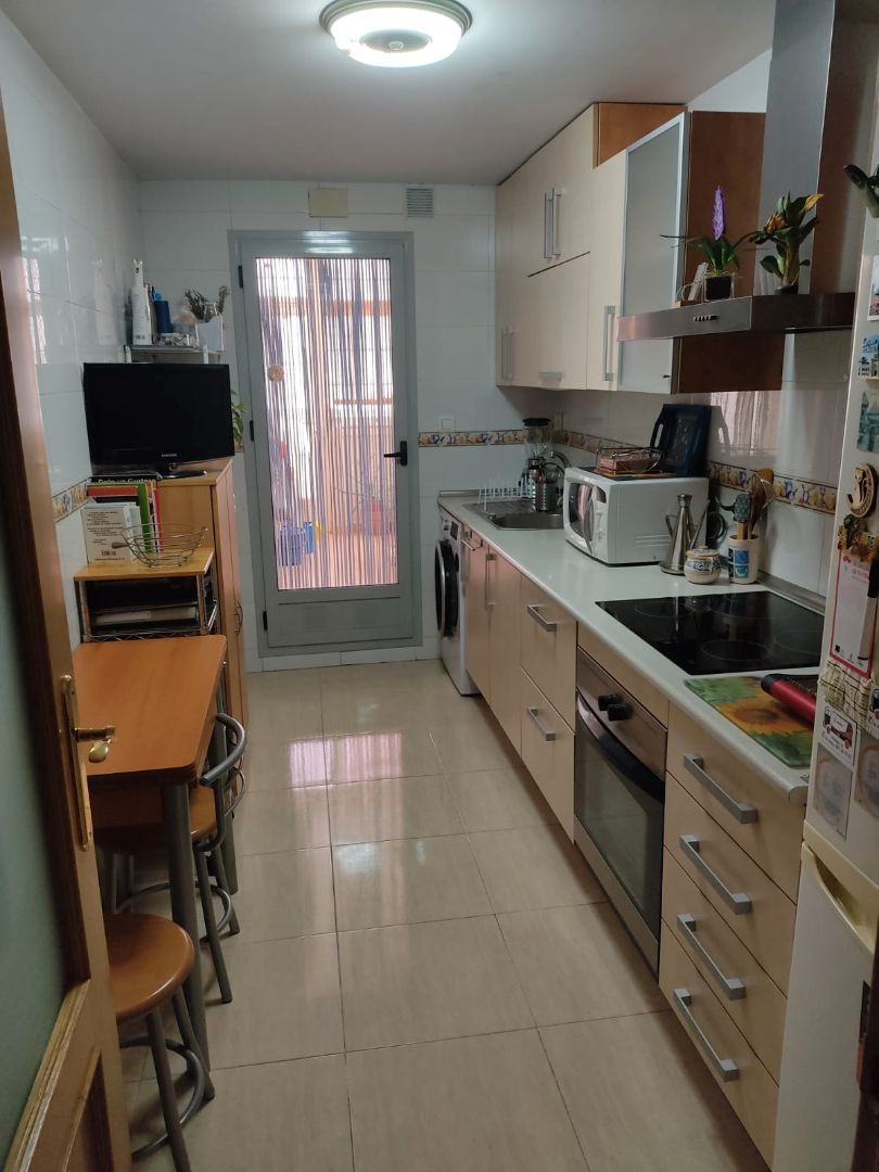 Cuina de Dúplex en venda en Tomelloso amb Calefacció i Terrassa
