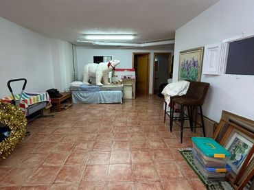 Locale commerciale in vendita a Carrer del Cid