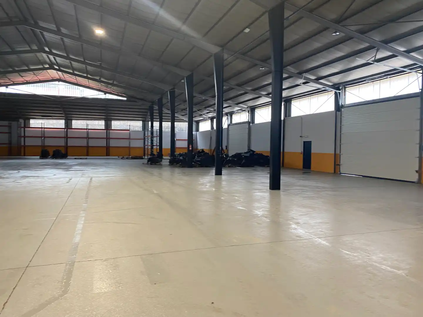 Nave industrial en alquiler en Mos, imagen 2
