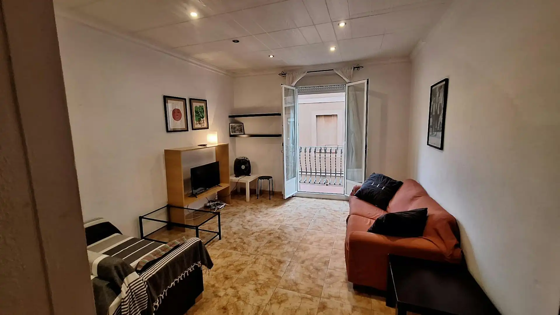 Sala de estar de Piso para compartir en Barcelona con Calefacción, Amueblado y Lavadora