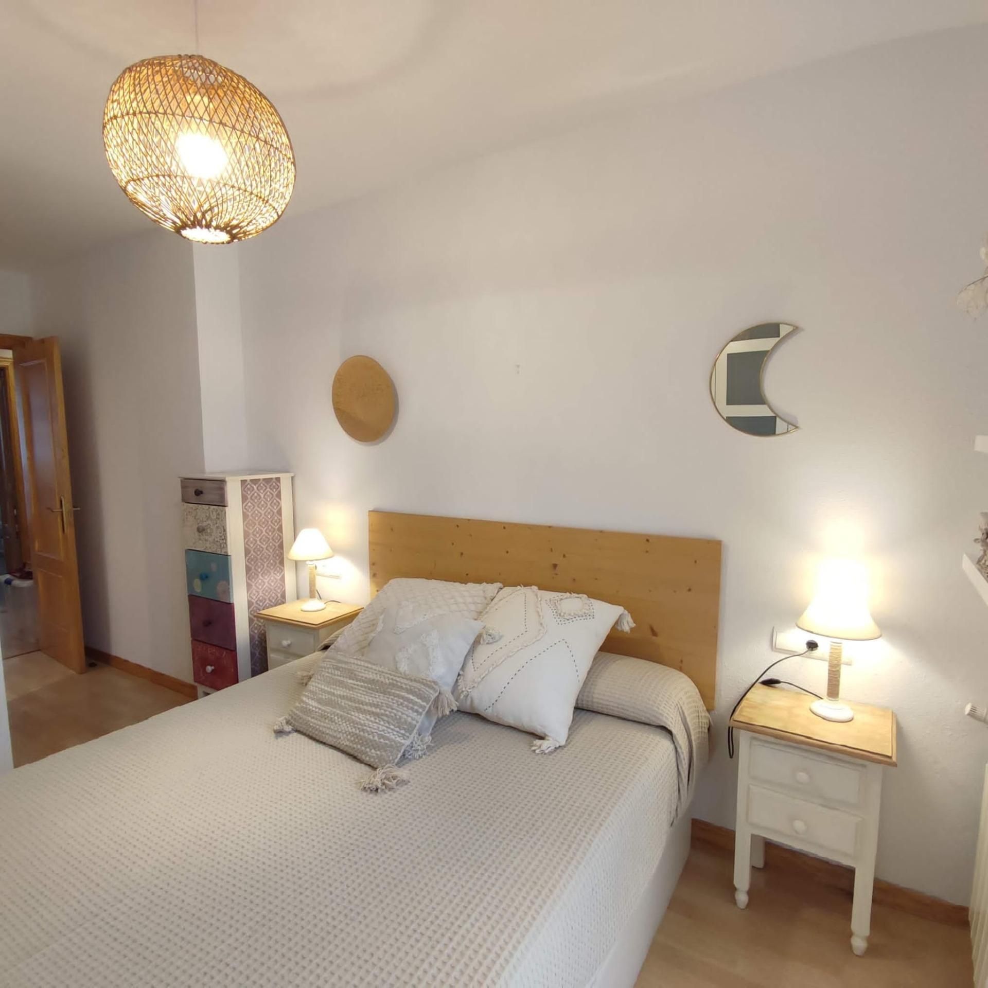 Bedroom of Flat to rent in Biescas  with Heating and Balcony