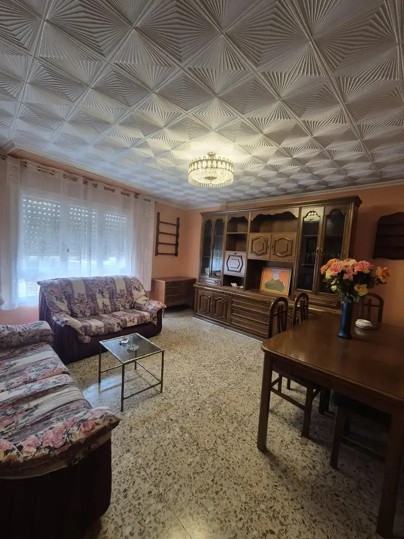 Flat with terrace for sale in Centro