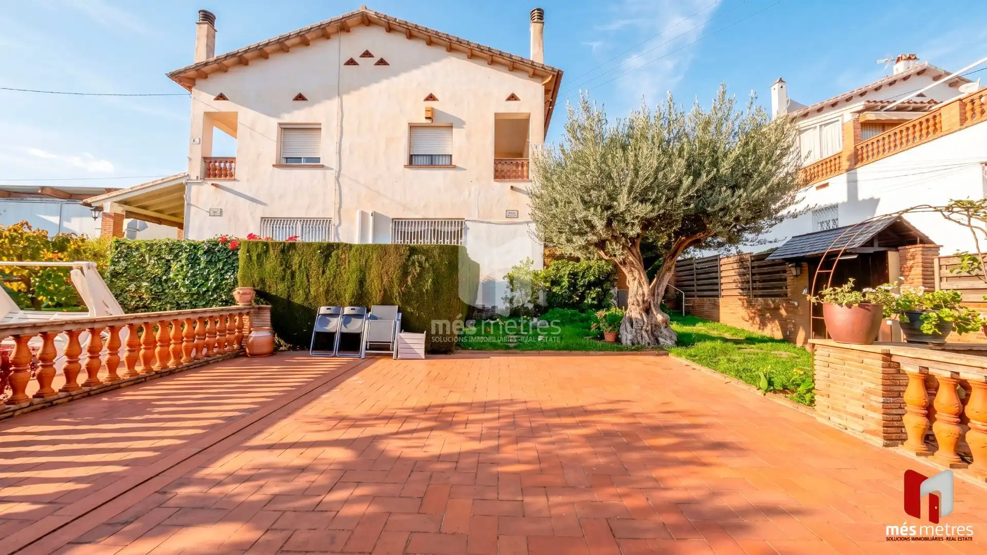 Jardí de Casa o xalet en venda en El Masnou amb Calefacció, Jardí privat i Traster