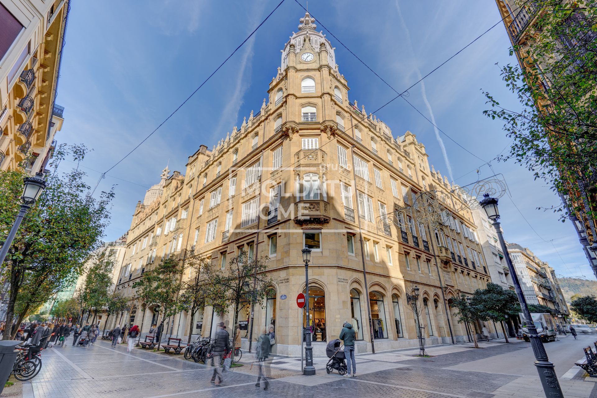 Vista exterior de Pis en venda en Donostia - San Sebastián  amb Calefacció