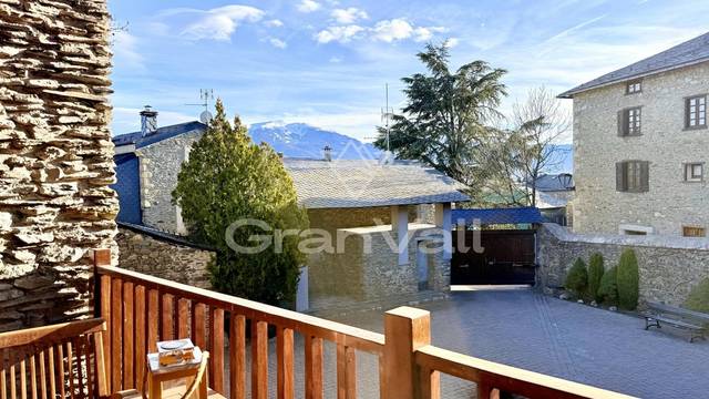 Casa adosada en Venta en Bolvir