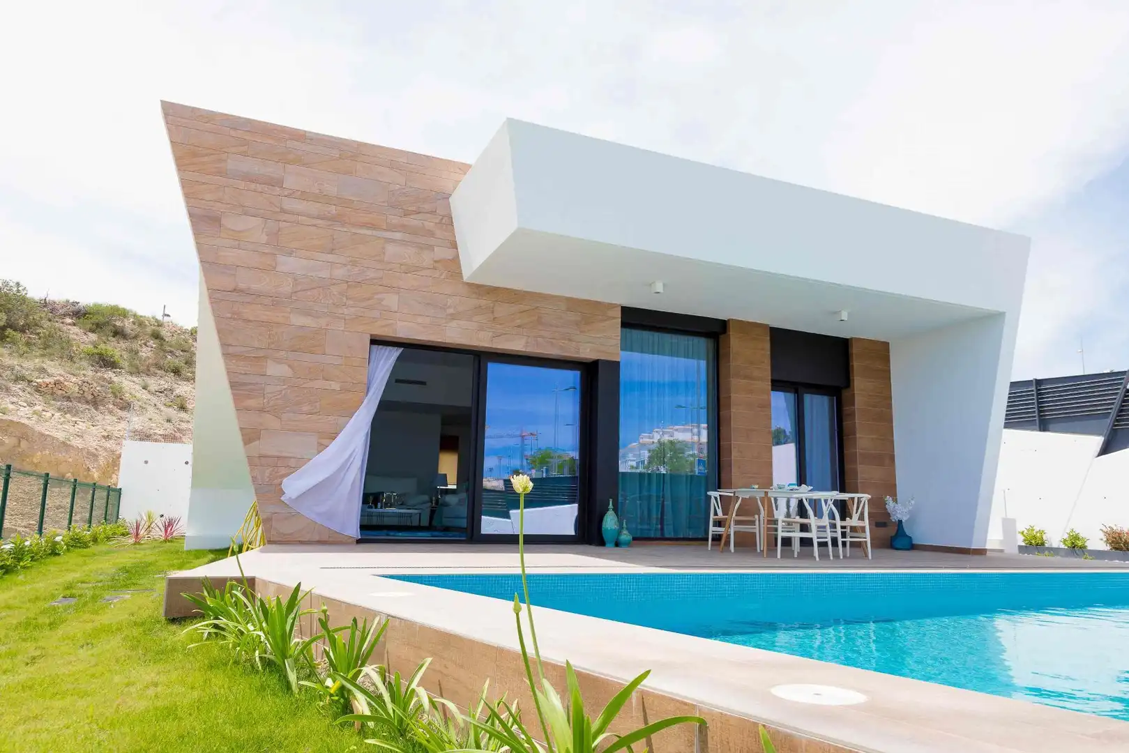 Casa con piscina en venta en Balcón de Finestrat - Terra Marina