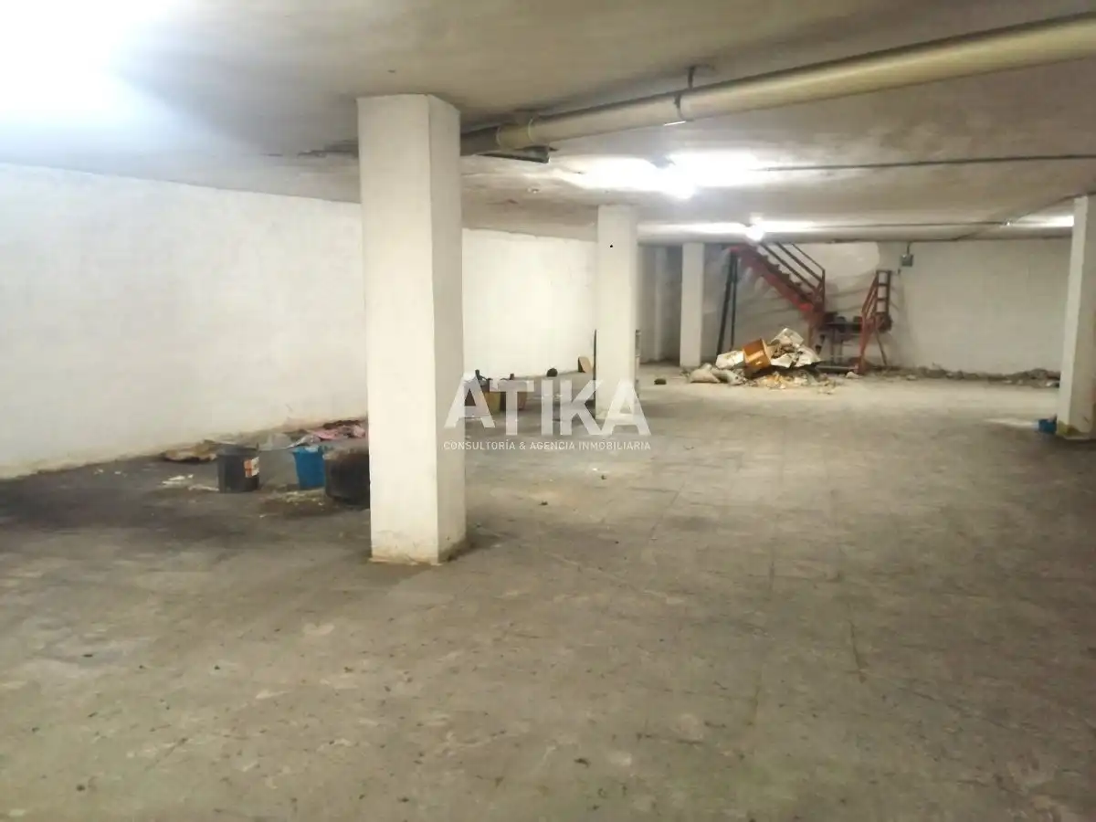 Locale commerciale in vendita a Sant Josep - Zona Hospital, imagen 4