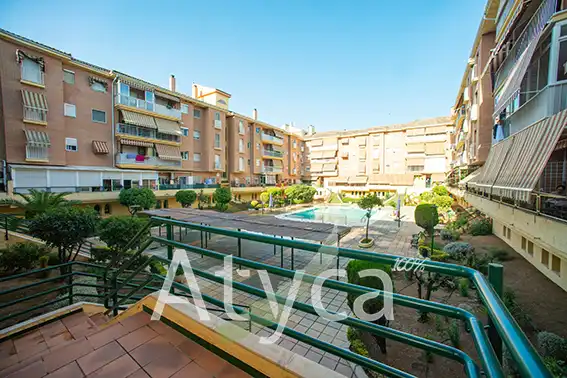 Planta baja de alquiler en Calle del Deporte, 2, Poniente-Norte - Miralbaida - Parque Azahara