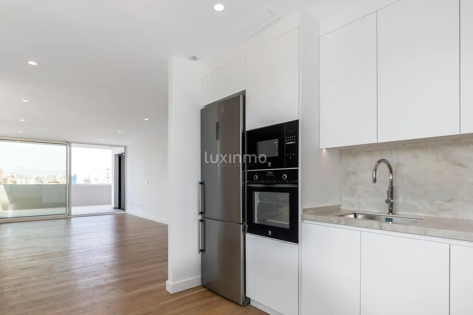 Kitchen of Flat for sale in Benidorm  with Air Conditioner, Heating and Private garden