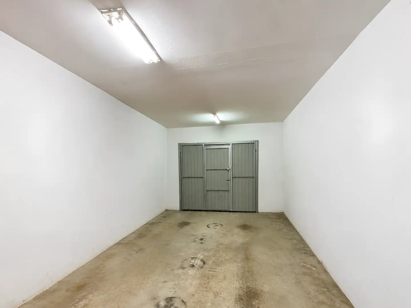 Parking de Casa o chalet en venta en Otero con Calefacción, Jardín privado y Terraza