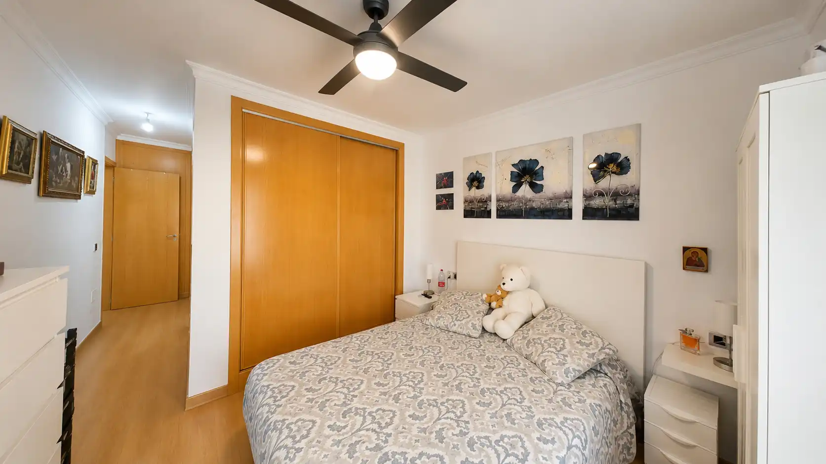 Schlafzimmer von Dachboden zum Verkauf in Vélez-Málaga mit Klimaanlage, Terrasse und Möbliert