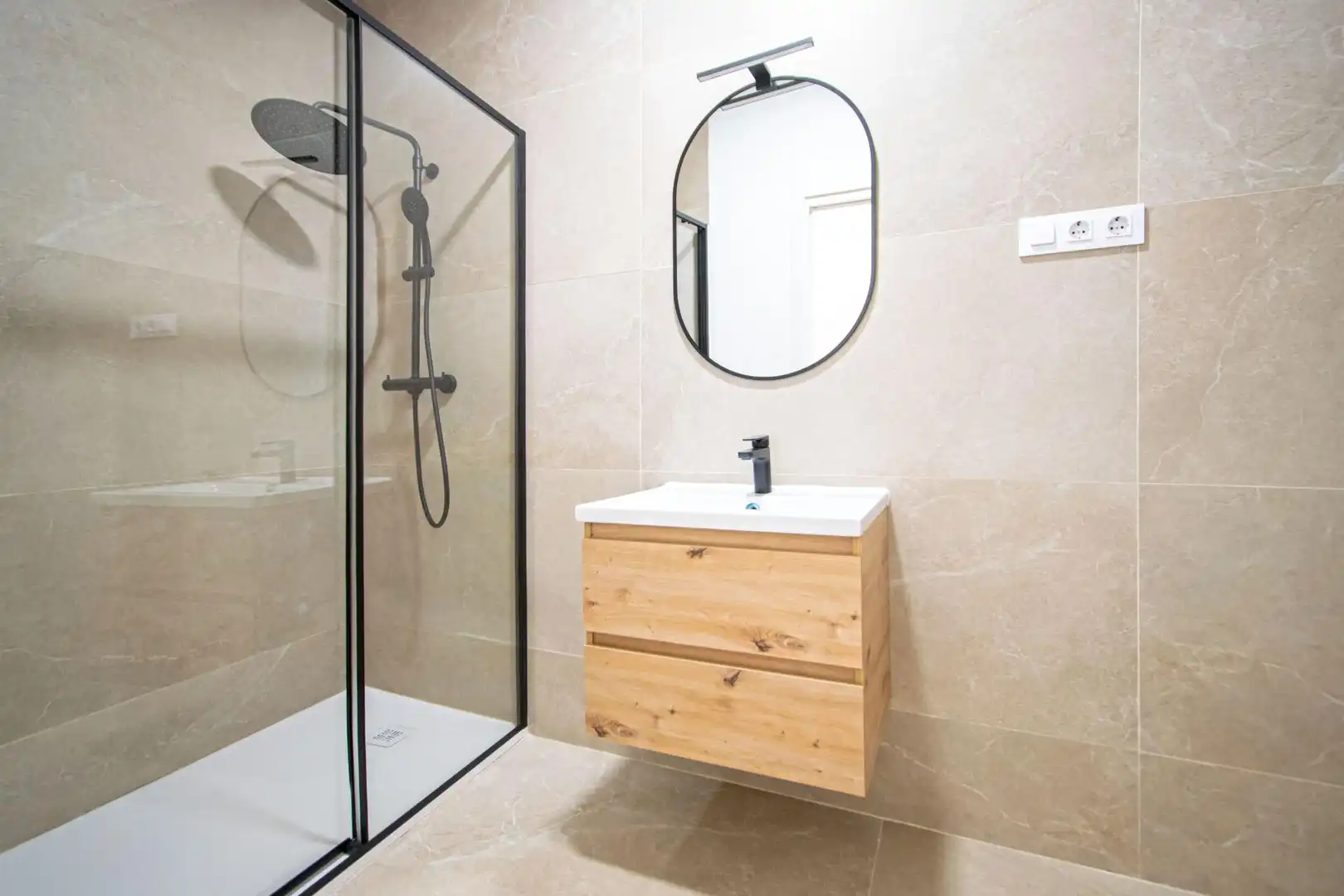Baño de Piso en venta en Sevilla con Balcón