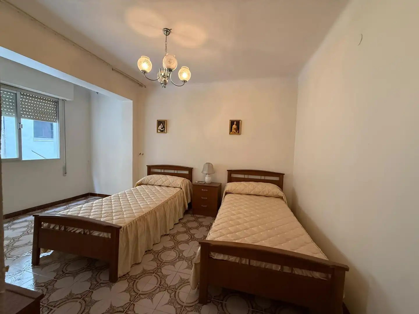 Habitación de Piso en venta en Alicante / Alacant con Terraza