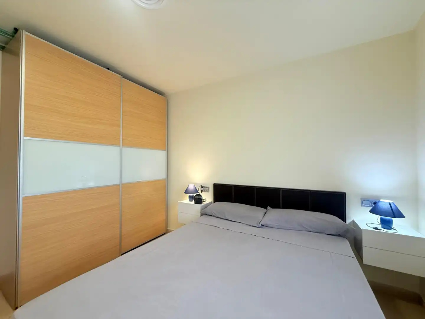 Habitación de Planta baja en venta en Camarles con Aire acondicionado y Calefacción