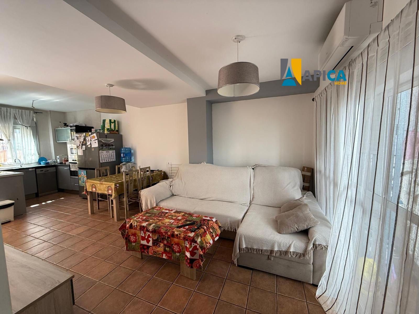 Living room of Flat for sale in Algeciras  with Heating