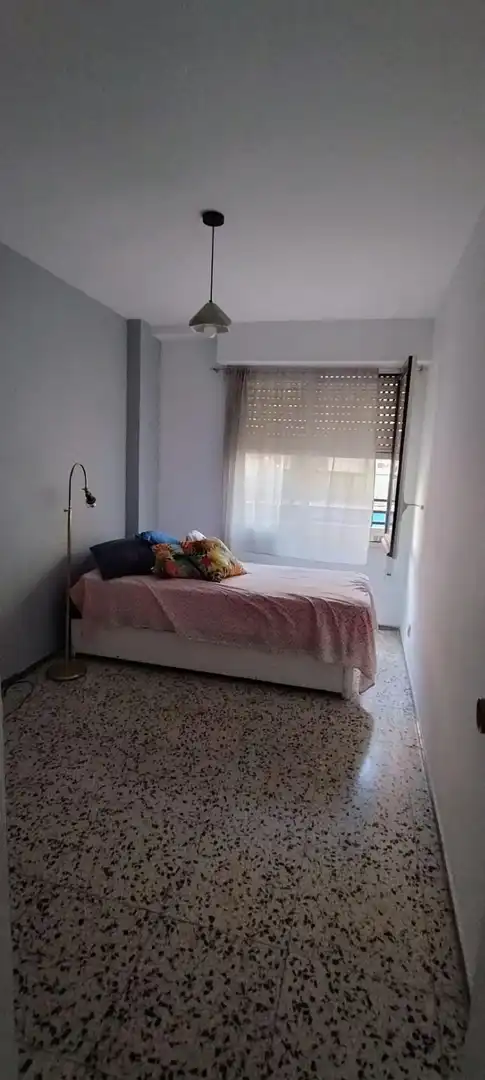 Habitación de Piso en venta en Alicante / Alacant con Terraza y Balcón