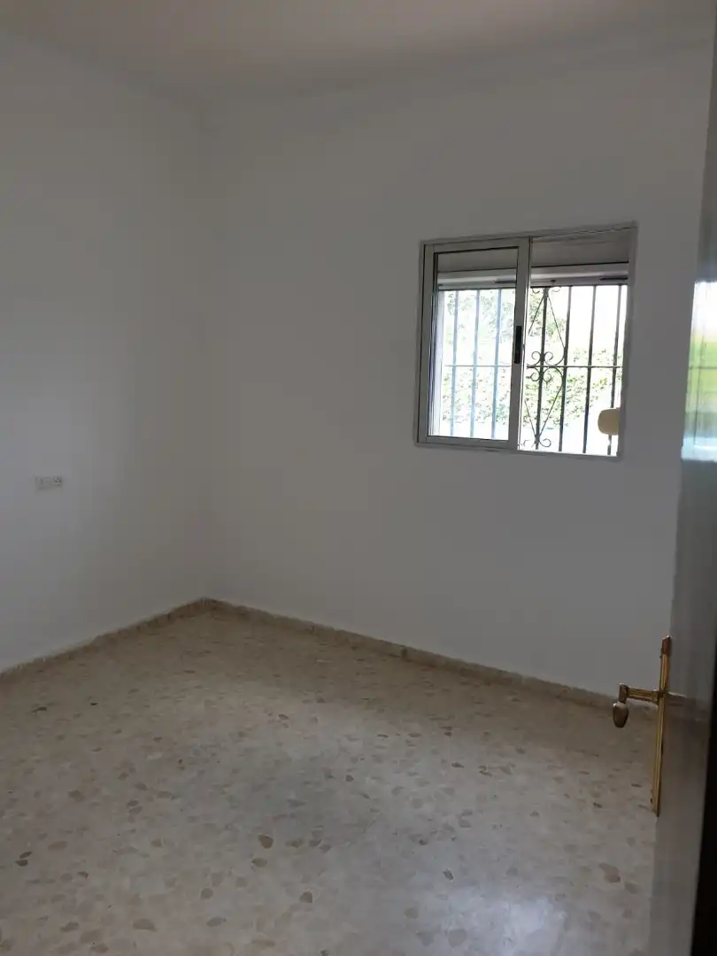 House for sale in Lora del Río, imagen 8