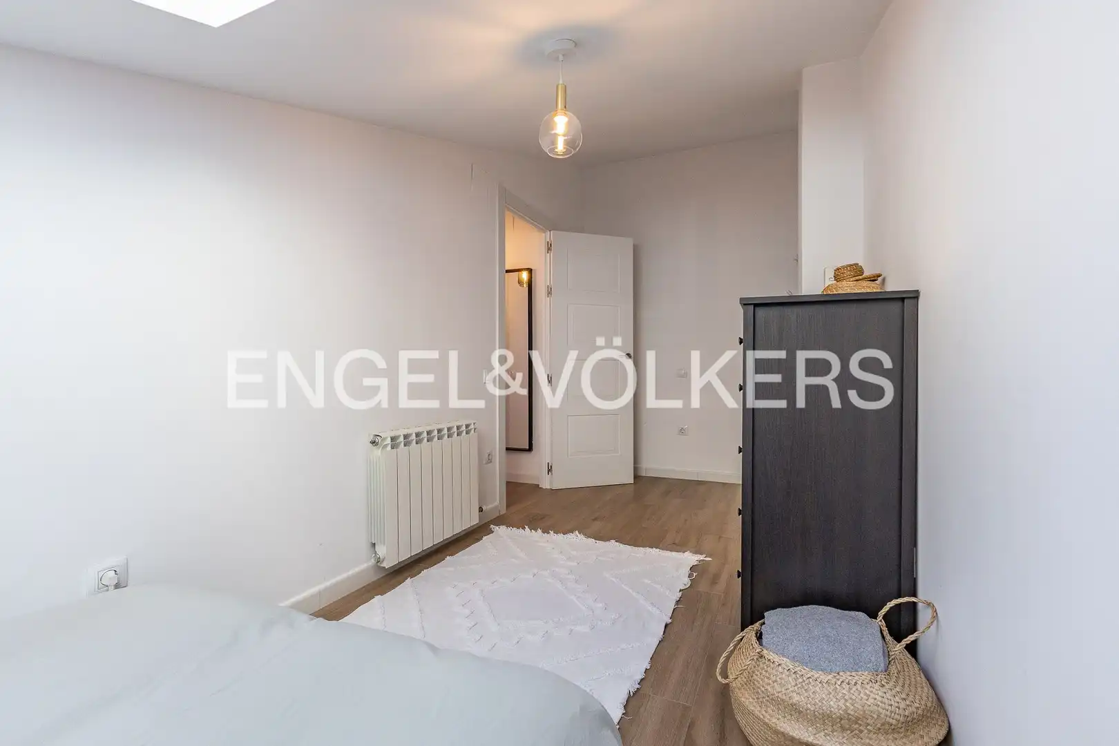 Habitación de Dúplex en venta en Rubí con Calefacción, Parquet y Terraza