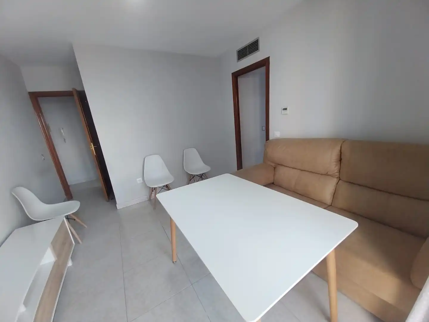 Flat for rent in Calle Adarves Bajos, San Ildefonso - Catedral