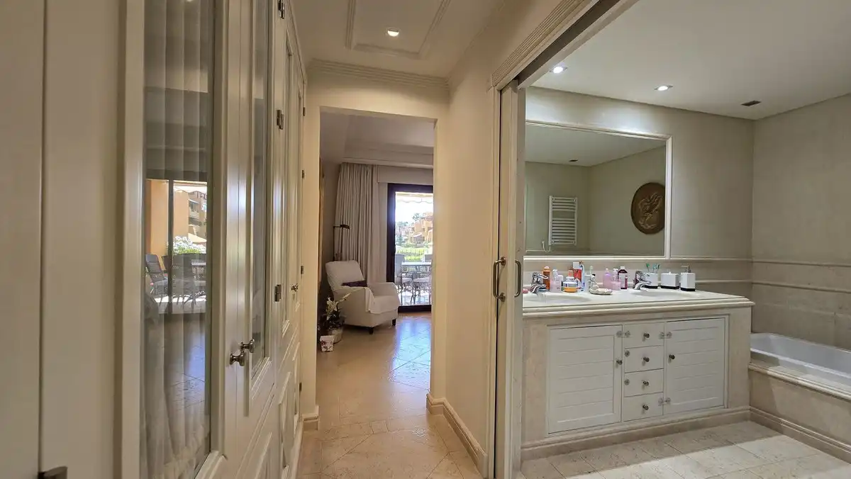 Piso con ascensor en venta en Estepona Pueblo, imagen 16