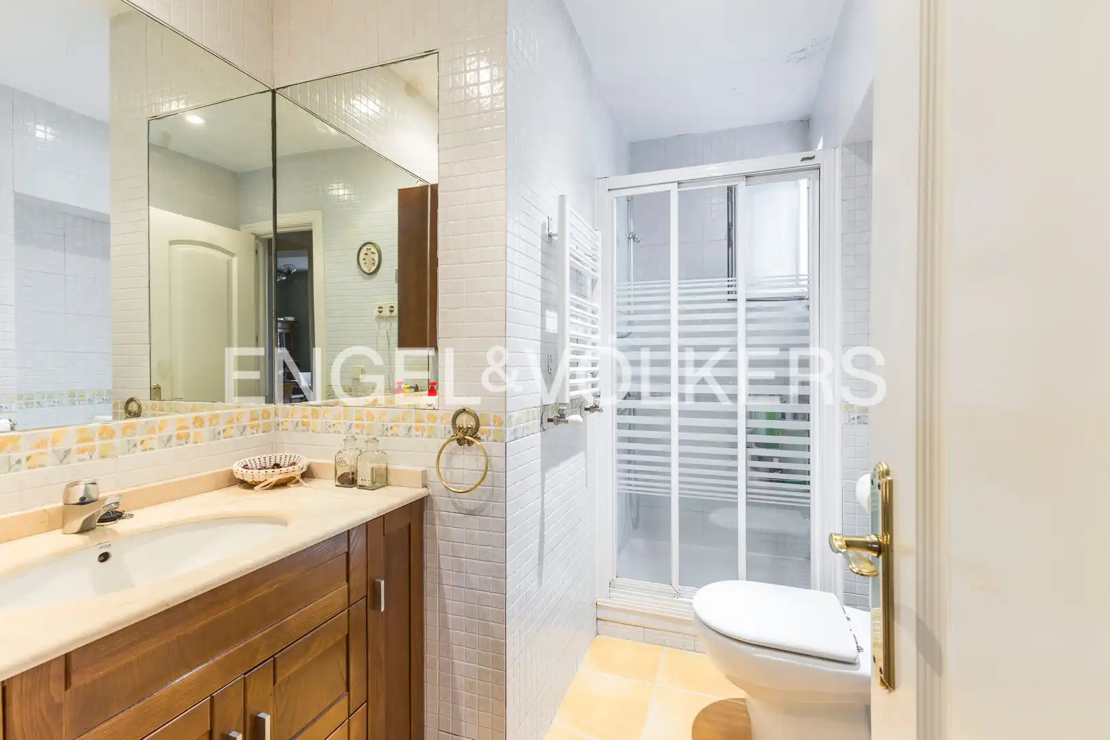 Baño de Piso en venta en Madrid con Aire acondicionado, Calefacción y Parquet