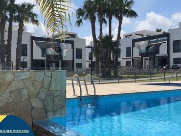 Bungalow avec piscine à vendre à Orihuela Costa
