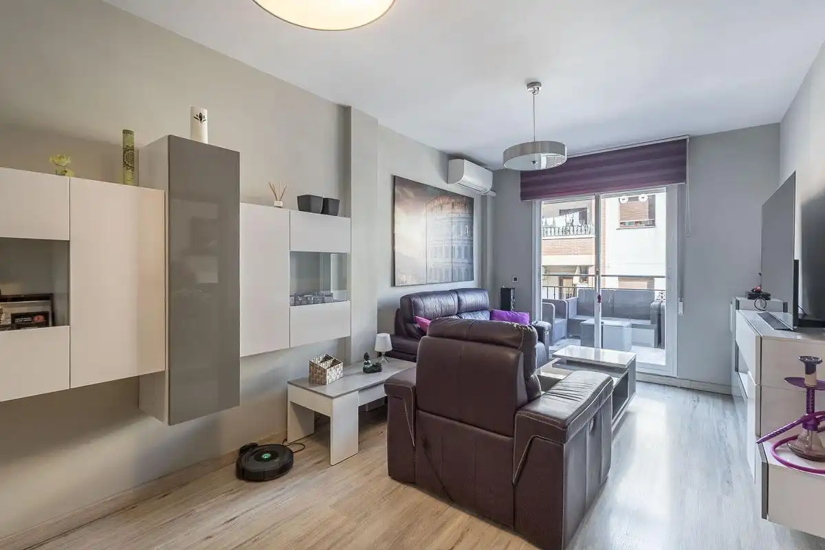 Living room of Flat for sale in Atarfe  with Terrace and Furnished