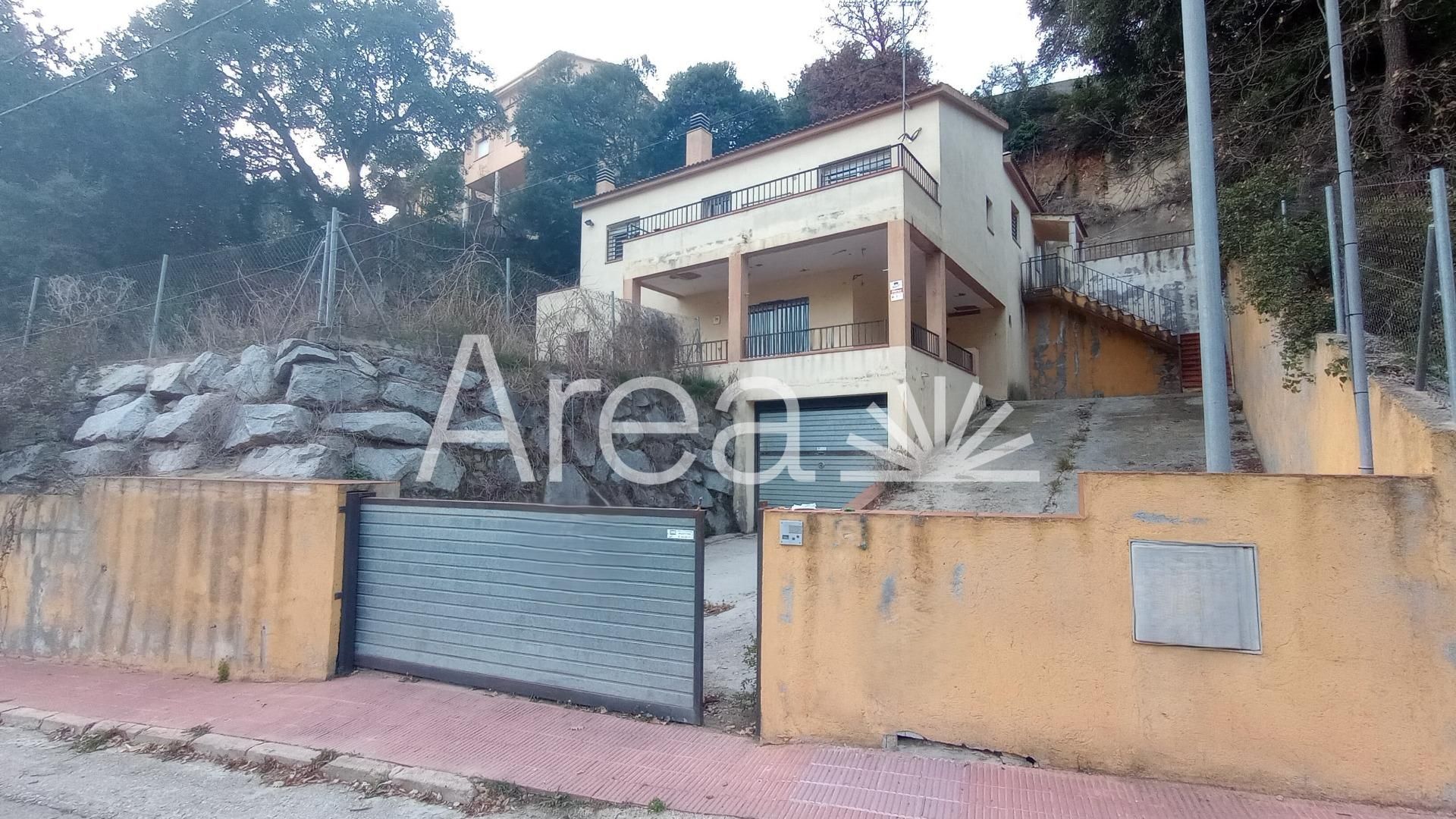 Exterior view of House or chalet for sale in Dosrius  with Private garden, Terrace and Balcony