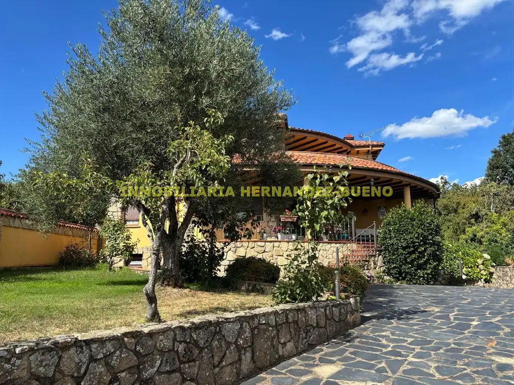 Casa o xalet en venda en Sequeros amb Calefacció, Jardí privat i Terrassa