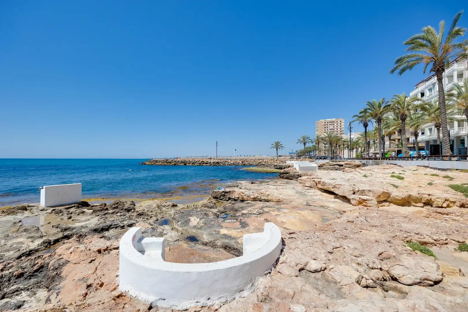 Exterior view of Study for sale in Torrevieja  with Air Conditioner, Terrace and Balcony