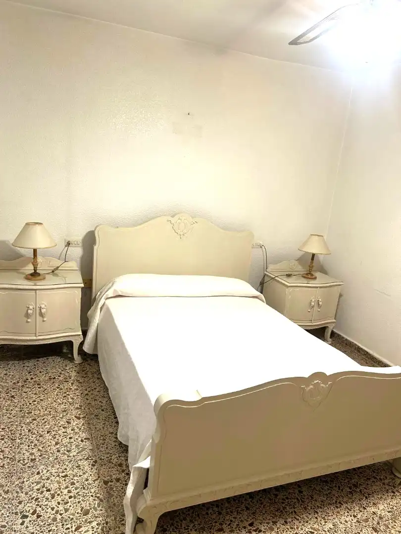 Bedroom of Flat for share in Murcia  with Air Conditioner, Heating and Furnished