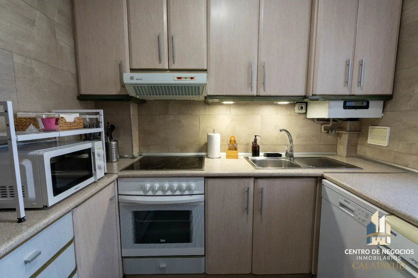 Cocina de Piso en venta en Ateca con Calefacción, Trastero y Amueblado