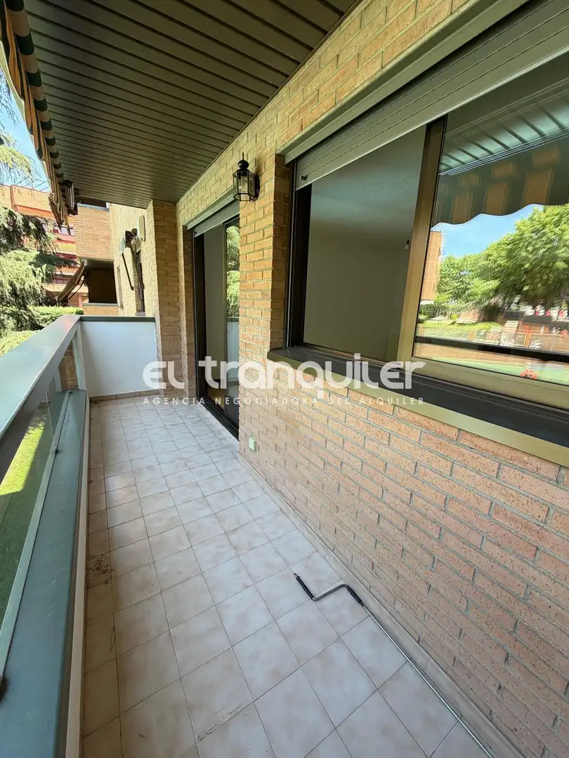 Terraza de Piso de alquiler en Pozuelo de Alarcón con Parquet, Terraza y Trastero