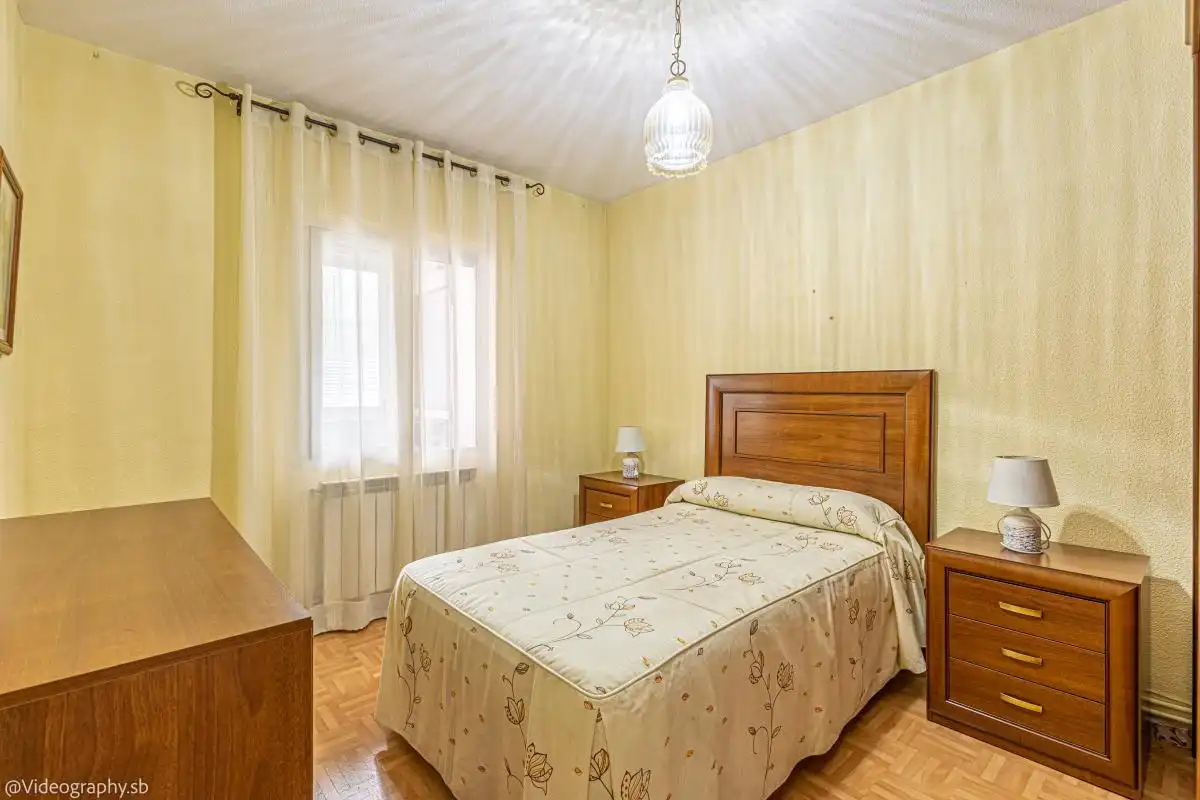 Schlafzimmer von Erdgeschoss zum Verkauf in Alcalá de Henares mit Heizung, Terrasse und Balkon
