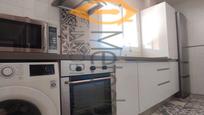 Kitchen of Flat for sale in Camas  with Air Conditioner