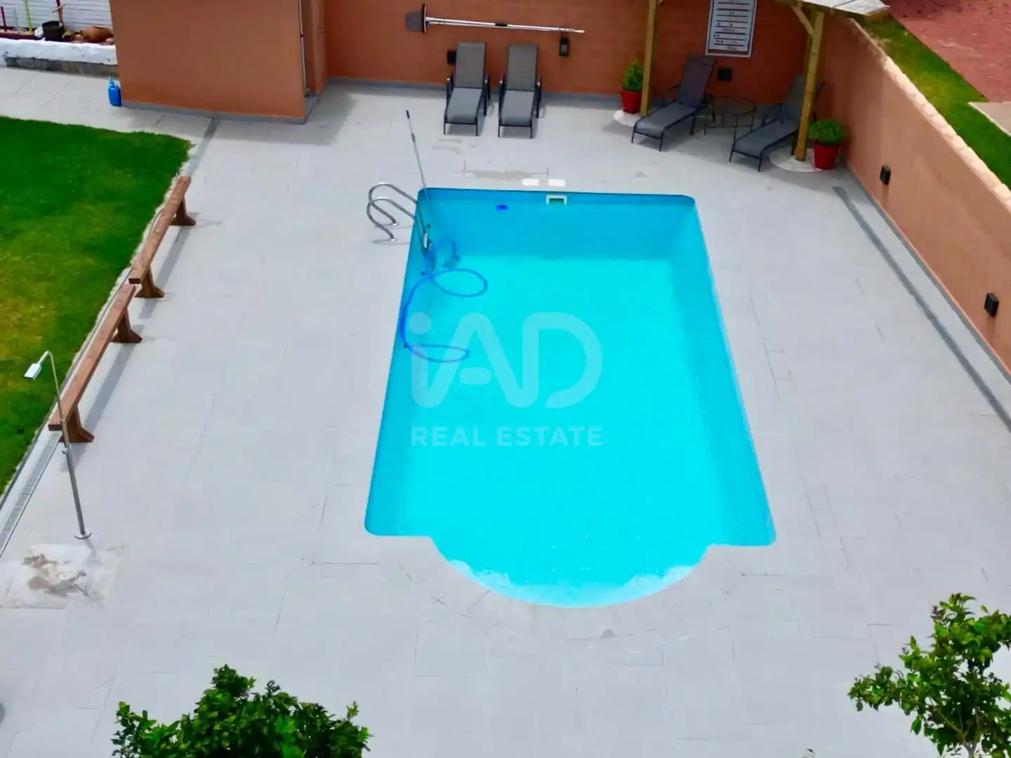 Piscina de Casa o xalet en venda en Chiclana de la Frontera amb Aire condicionat i Calefacció