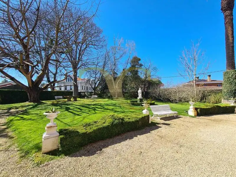 Jardí de Casa o xalet en venda en Gijón  amb Calefacció, Jardí privat i Terrassa