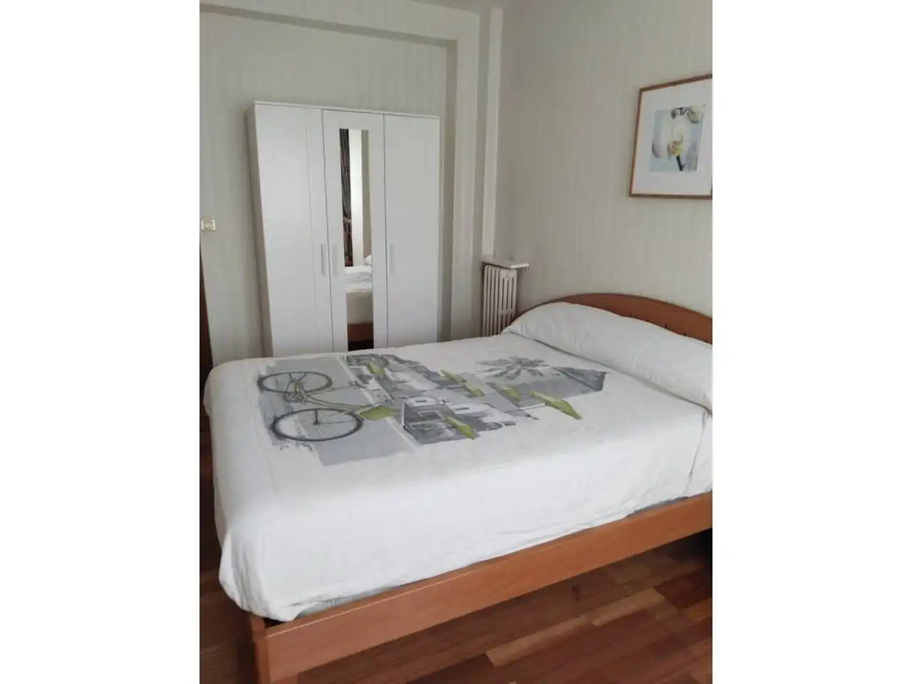 Habitación de Piso de alquiler en Burgos con Calefacción, Parquet y Amueblado