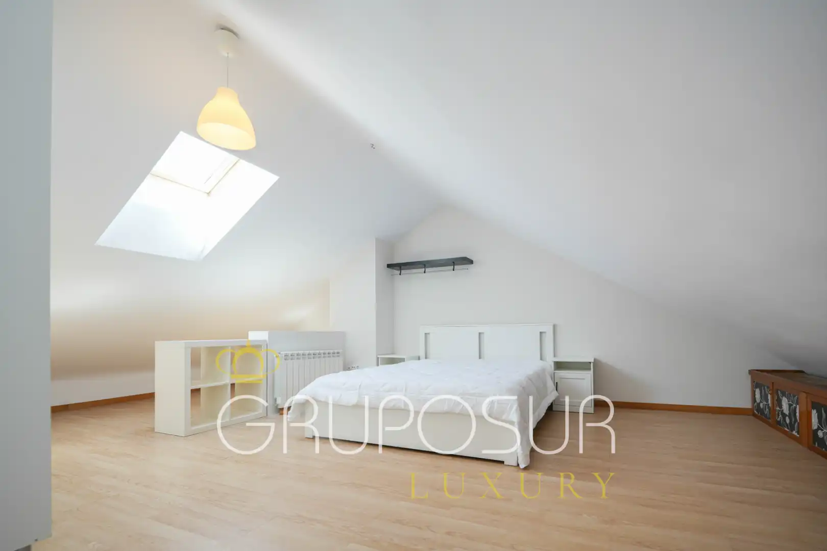 Schlafzimmer von Einfamilien-Reihenhaus zum Verkauf in Aldeamayor de San Martín mit Heizung, Privatgarten und Parkett
