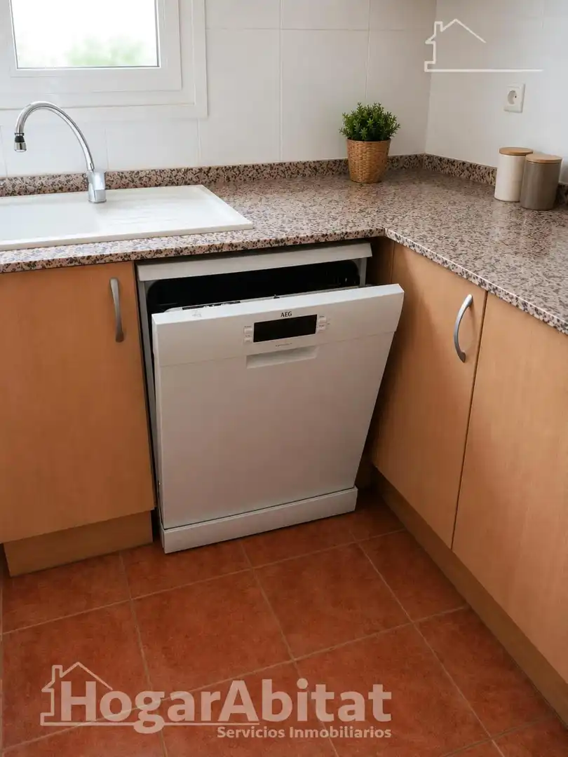 Cocina de Casa adosada en venta en Chiva con Calefacción, Terraza y Trastero