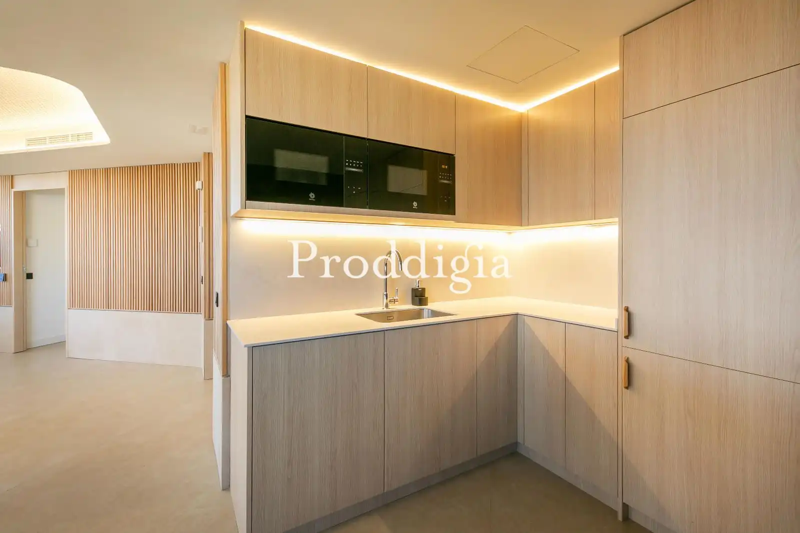 Cocina de Oficina de alquiler en Barcelona con Aire acondicionado, Calefacción y Terraza